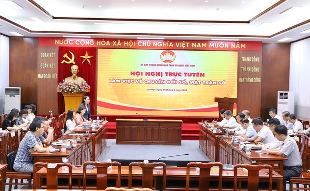 Chuyển đổi số là nhiệm vụ chính trị quan trọng, là khâu đột phá trong công tác mặt trận thời gian tới