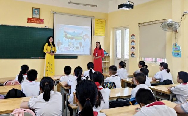 Bộ GD&ĐT sửa quy định trả lương thêm giờ, giáo viên được hưởng công bằng hơn