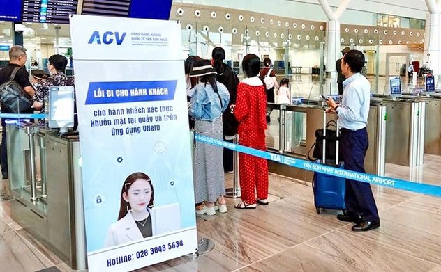 Bay nội địa cùng VNeID: Tiện lợi, nhanh chóng, bớt lo chen lấn