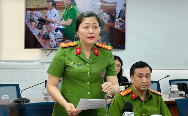 Công an TP.HCM khuyến khích người dân thường xuyên đăng nhập ứng dụng VNeID