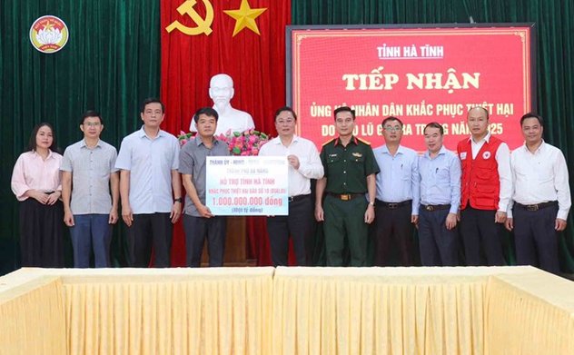 Tập trung phân bổ nguồn cứu trợ bão lụt tại Hà Tĩnh 