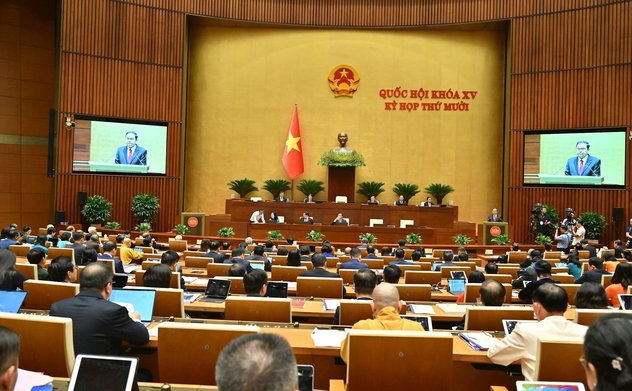 Tuần làm việc thứ 2, Quốc hội thảo luận nhiều dự án luật quan trọng