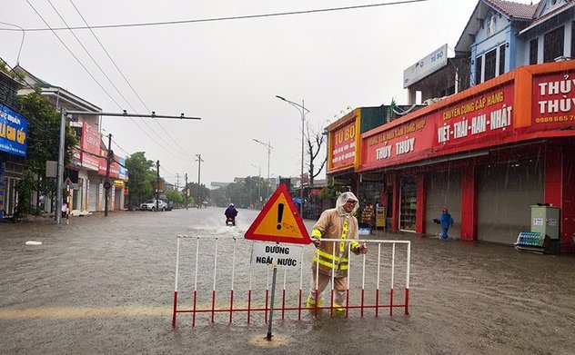 Chủ tịch UBND tỉnh ban hành công điện về việc tập trung ứng phó với diễn biến của mưa, lũ trên địa bàn tỉnh Hà Tĩnh