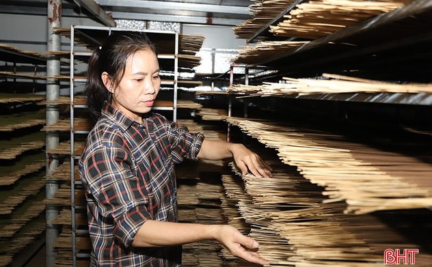 Làng nghề Hà Tĩnh “chạy đua” đơn hàng cuối năm