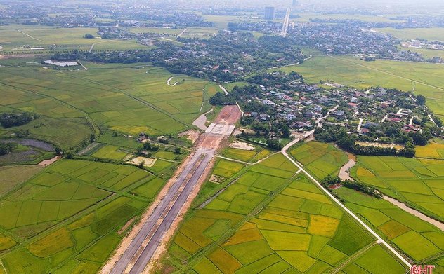 Tháo gỡ vướng mắc, đẩy nhanh tiến độ dự án đường Hàm Nghi kéo dài 