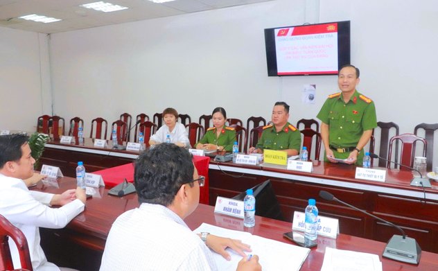 Cần Thơ sôi nổi góp ý Văn kiện Đại hội XIV qua nền tảng VNeID