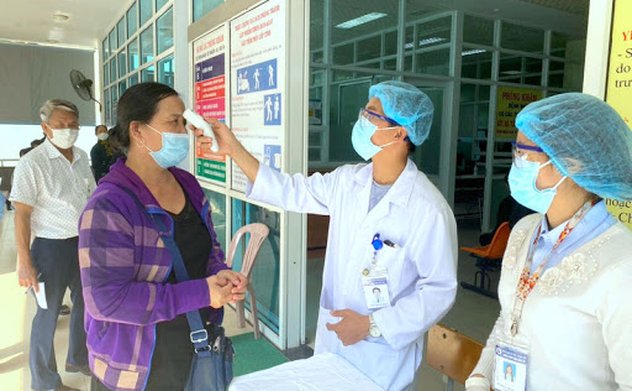 Bộ Y tế đề xuất tăng mức đóng BHYT, tiến tới miễn viện phí cho toàn dân